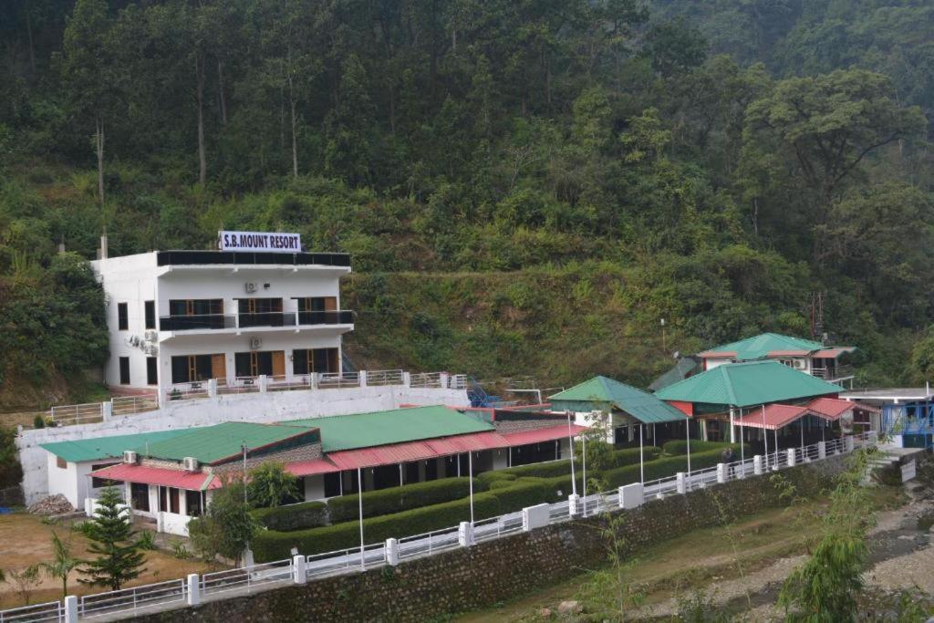 Riverside Resort Lansdowne Kültér fotó